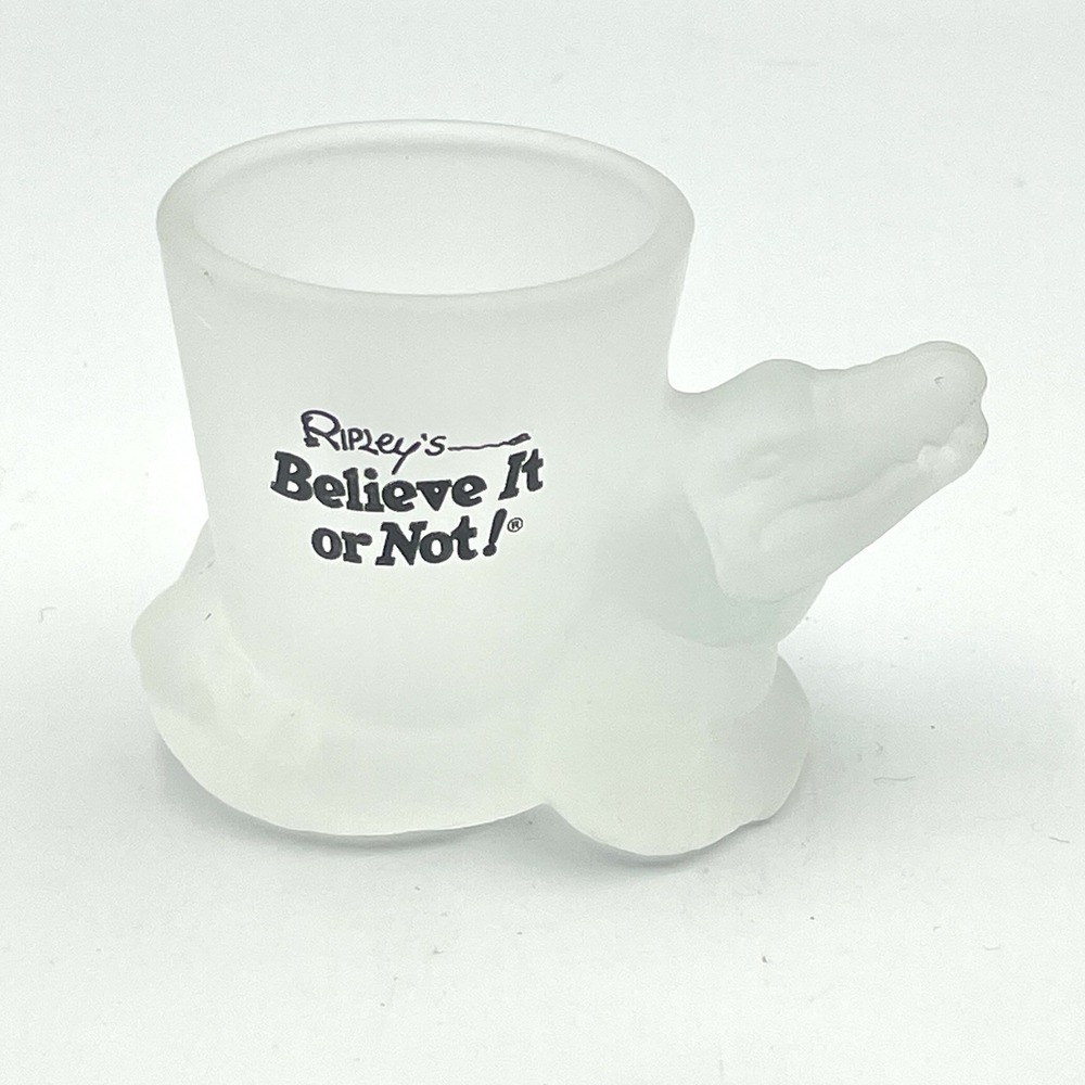 Vintage 1990s Ripley's Believe It or Not Alligator /Crocodile Frosted Shot Glass